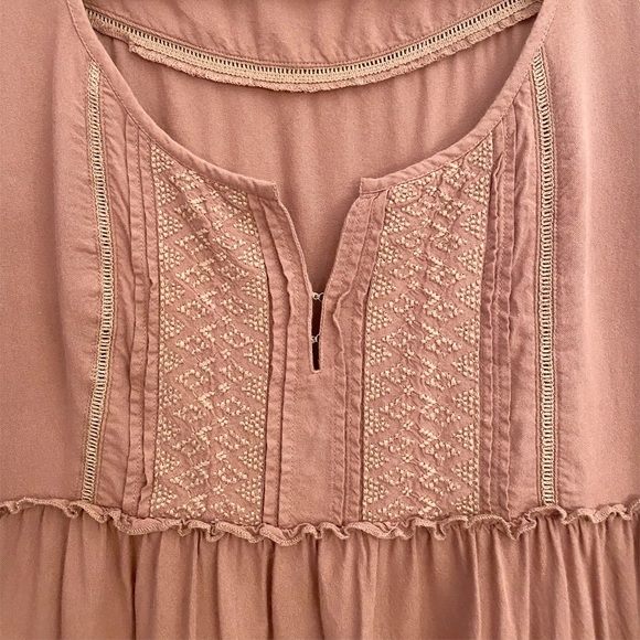 🛑SOLD ON MERCARI🛑 American Eagle Outfitters Top Short Sleeves Boho Size XS EUC - Picture 4 of 8